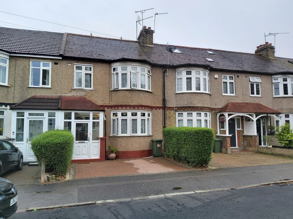 Property photo 1 of 18 4 Bedroom House To Rent