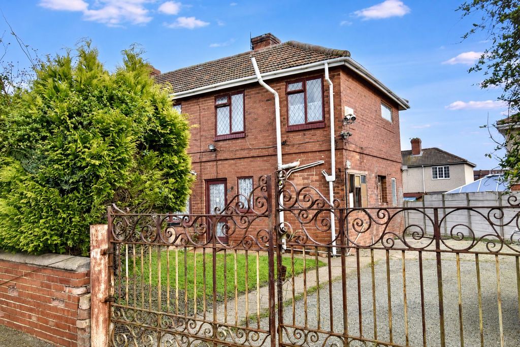 Property photo 2 of 19