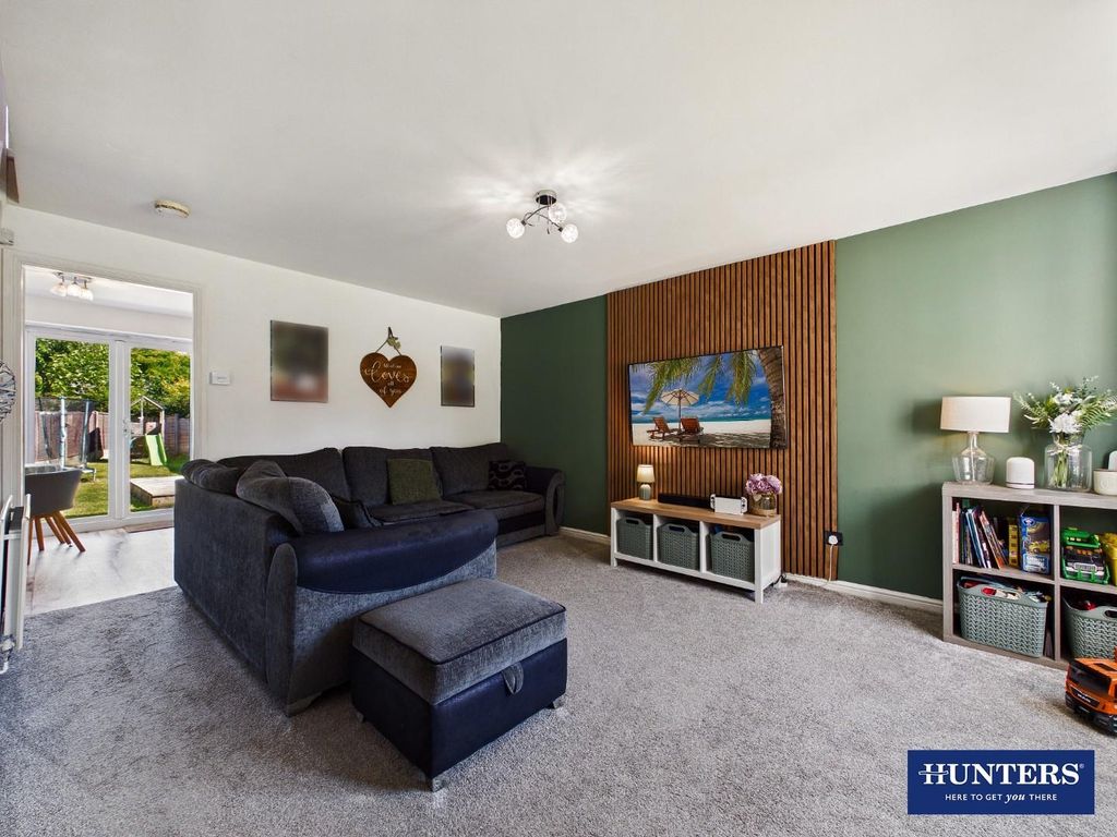 Property photo 2 of 19 Living Room