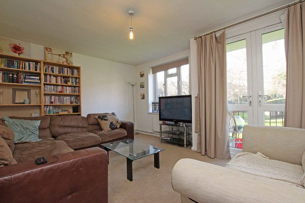 Property photo 2 of 4