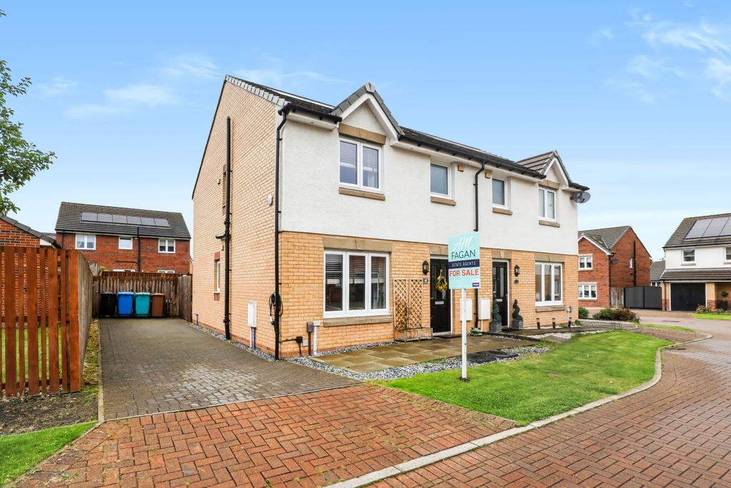 Property photo 1 of 34