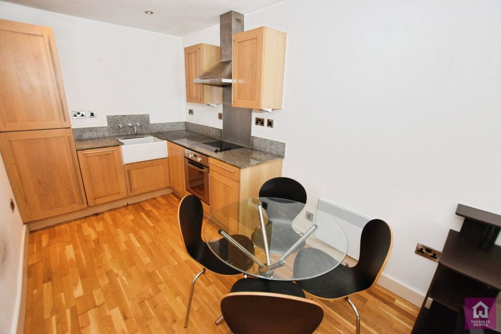 Property photo 3 of 17 Picture No. 29