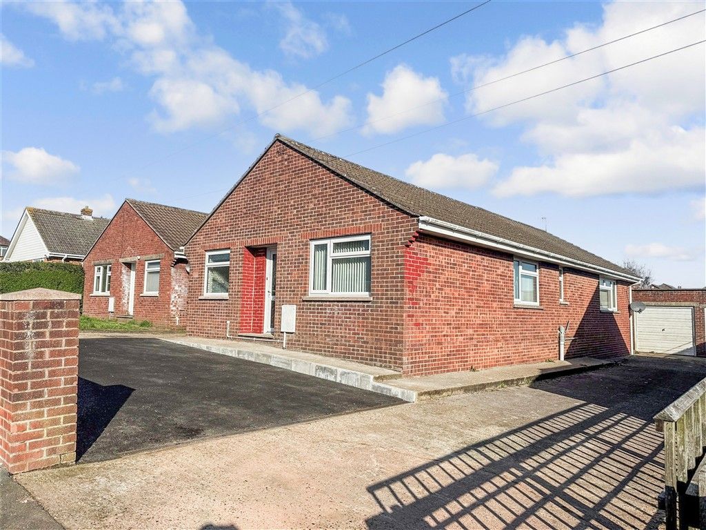 Property photo 2 of 19 Front***