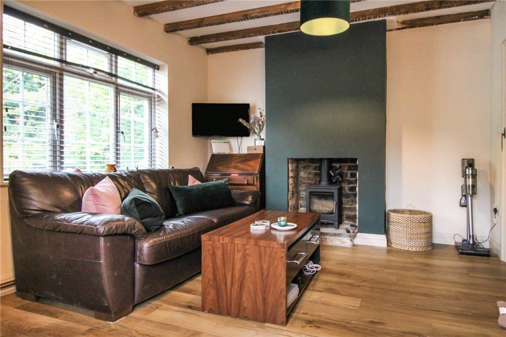 Property photo 2 of 16 Sitting Room