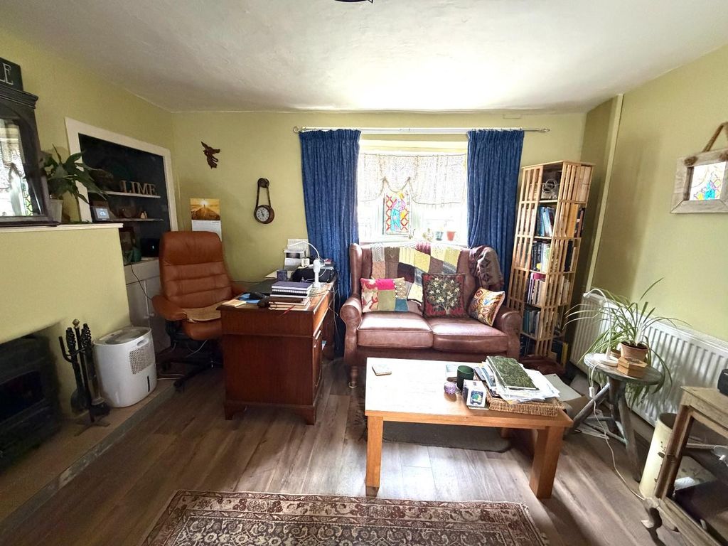 Property photo 2 of 10 Living Room.Jpg