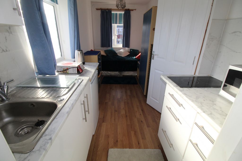 Property photo 3 of 4 Gallery