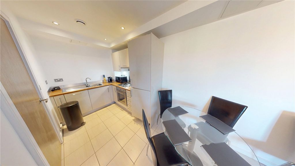 Property photo 3 of 8 Picture No. 09