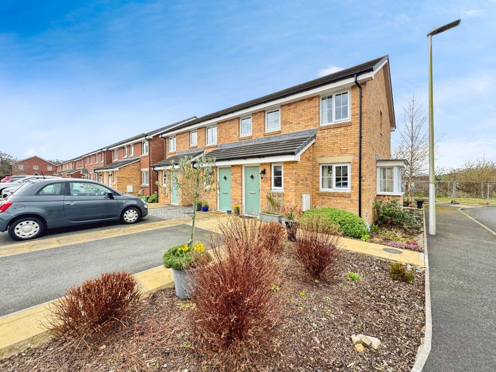 Property photo 1 of 27 4008923