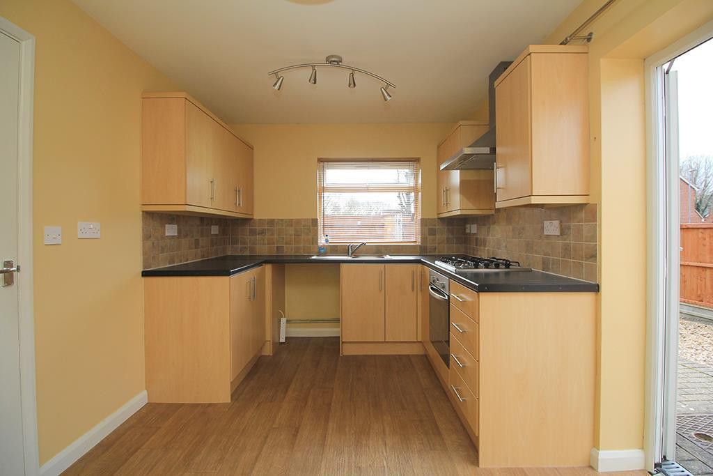 Property photo 3 of 22 Kitchen
