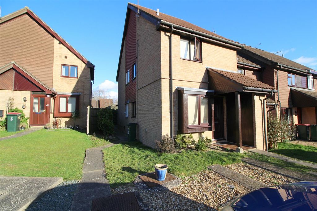 Property photo 1 of 5