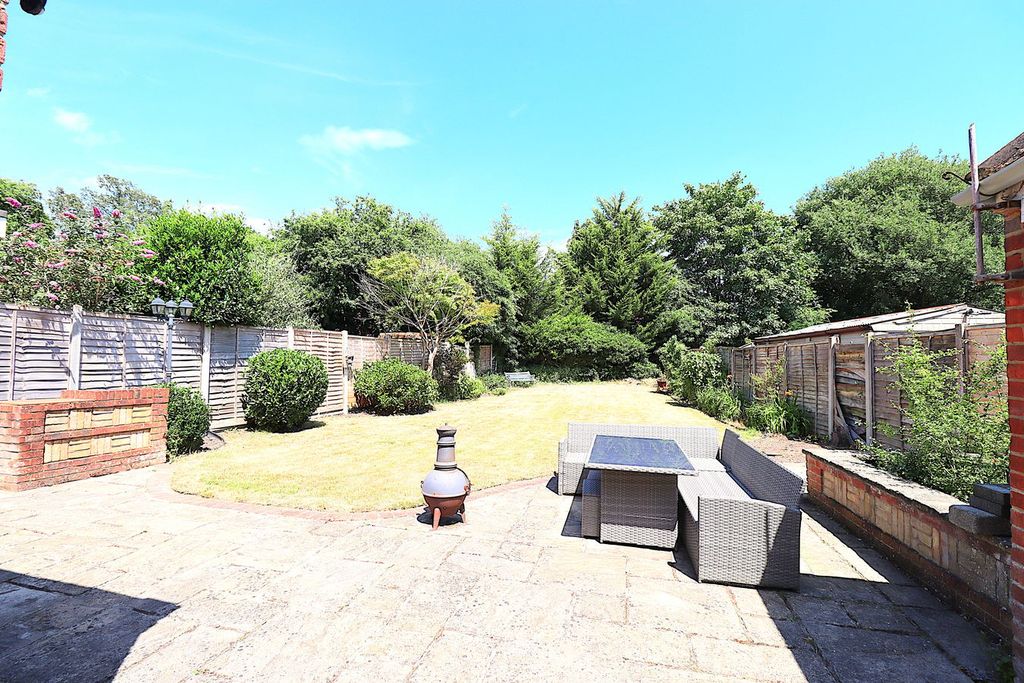 Property photo 3 of 16
