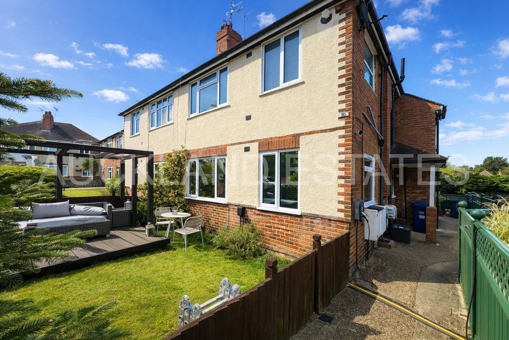 Property photo 1 of 14 Image00001