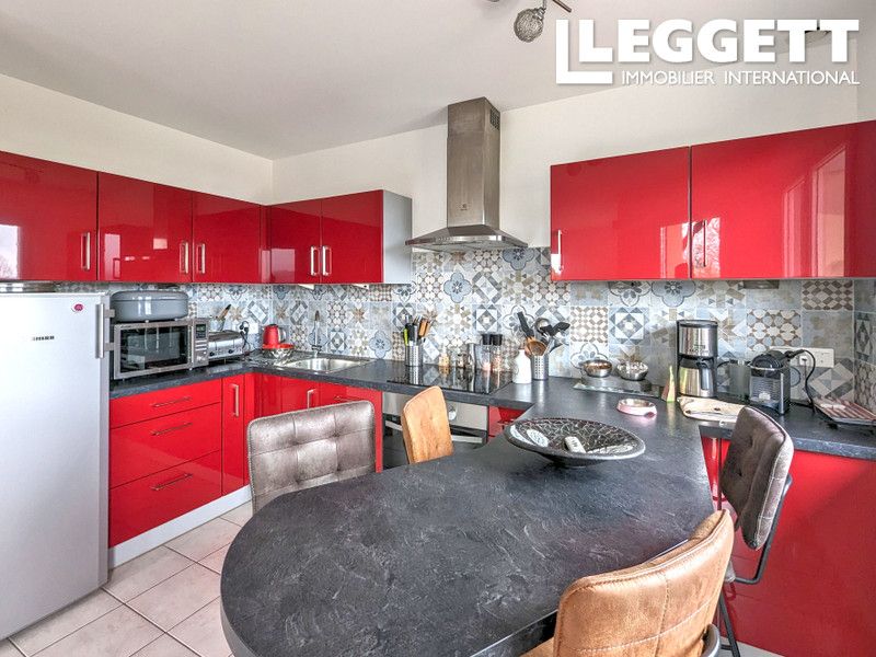 Property photo 3 of 10