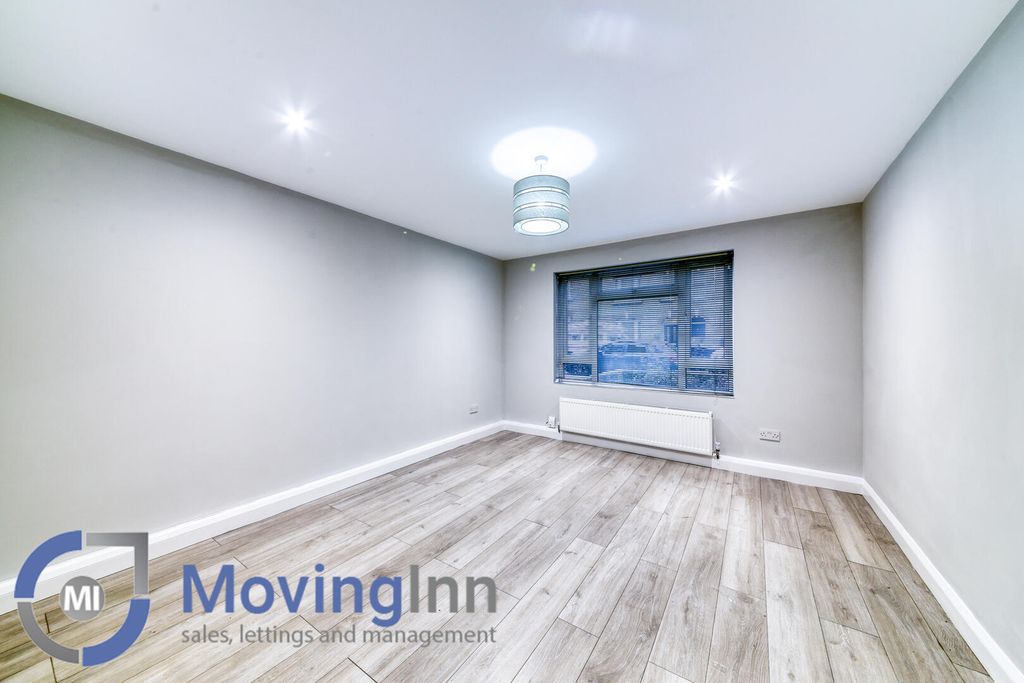 Property photo 3 of 12 Living Room