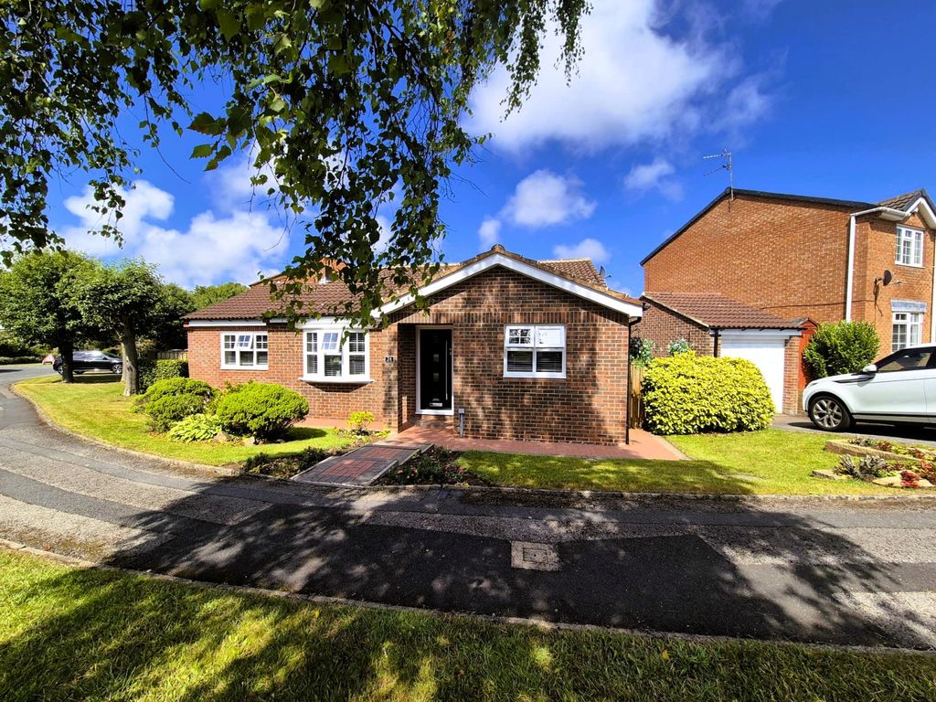 Property photo 1 of 27 Three Bedroom Detached Bungalow