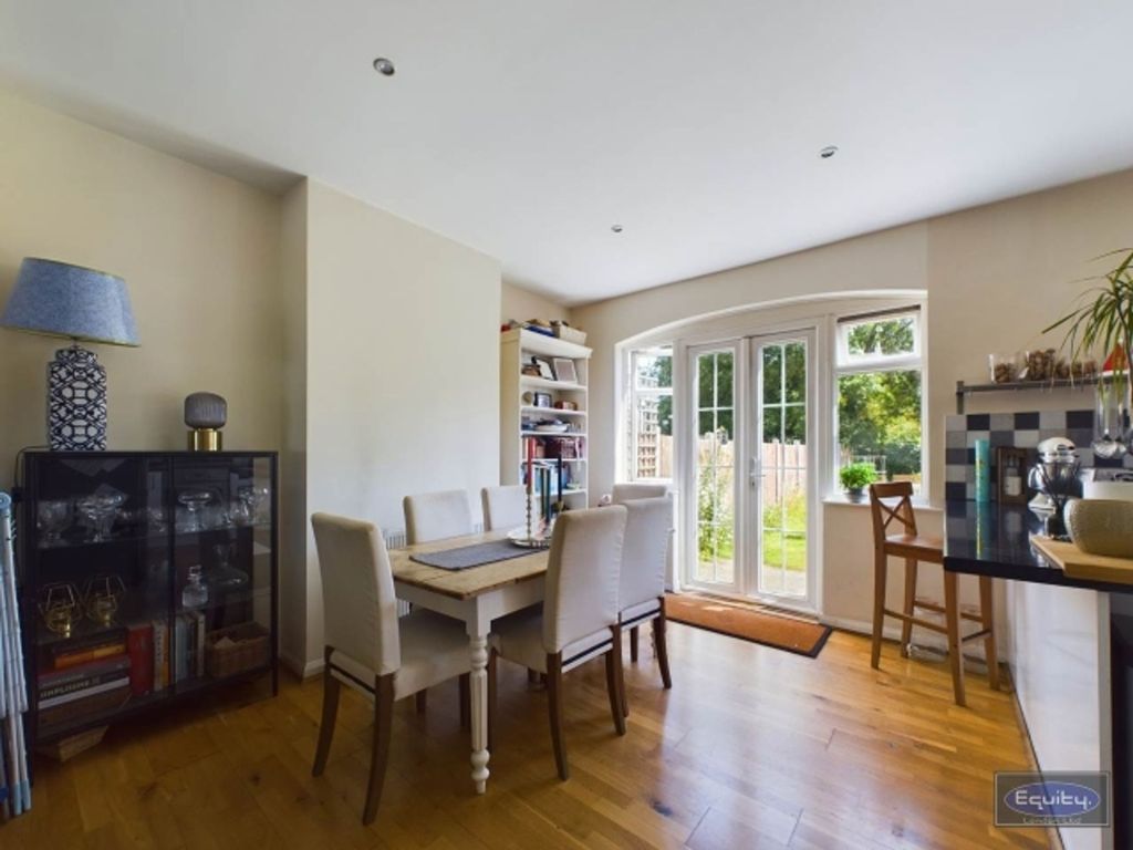 Property photo 3 of 10 Dining Room