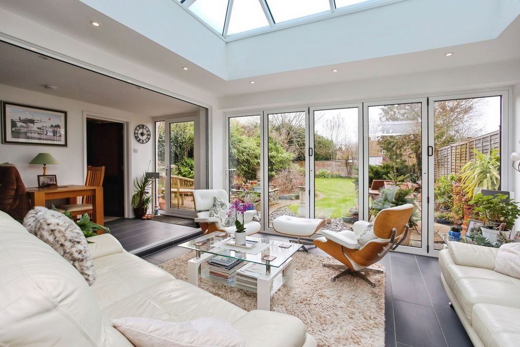 Property photo 2 of 15 Pbox-Img.Jpg