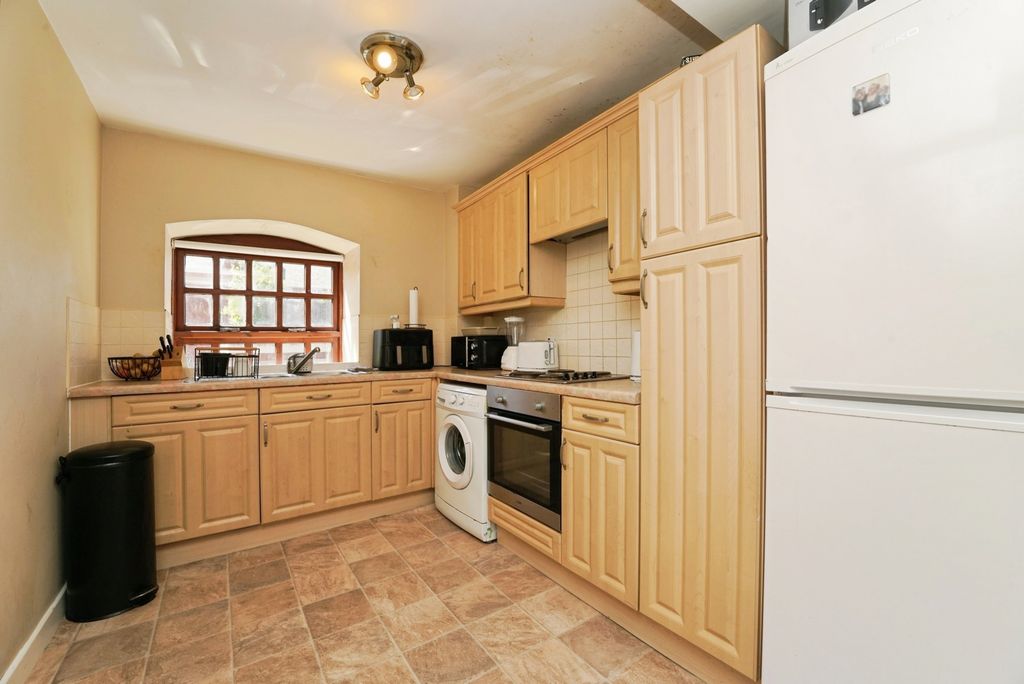 Property photo 2 of 9 Pbox-Img.Jpg