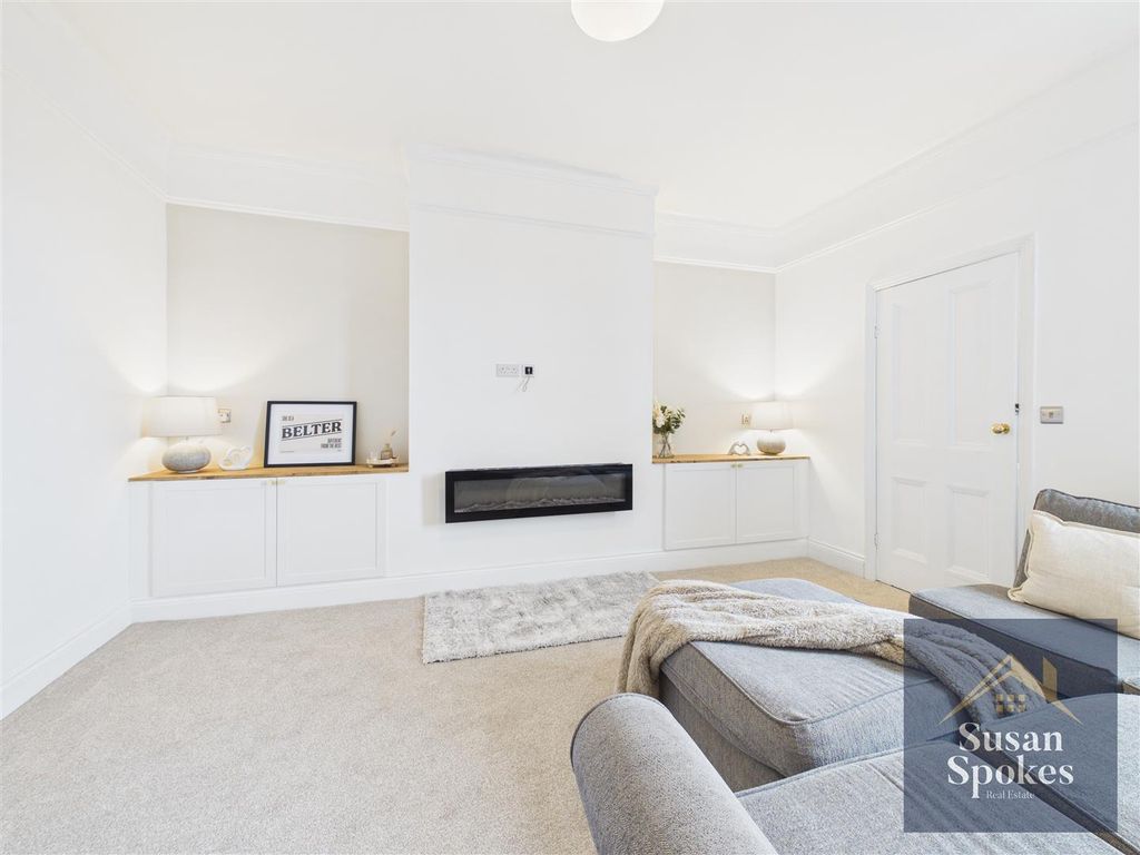 Property photo 2 of 20 Cam01858G0-Pr0246-Still005.Jpg