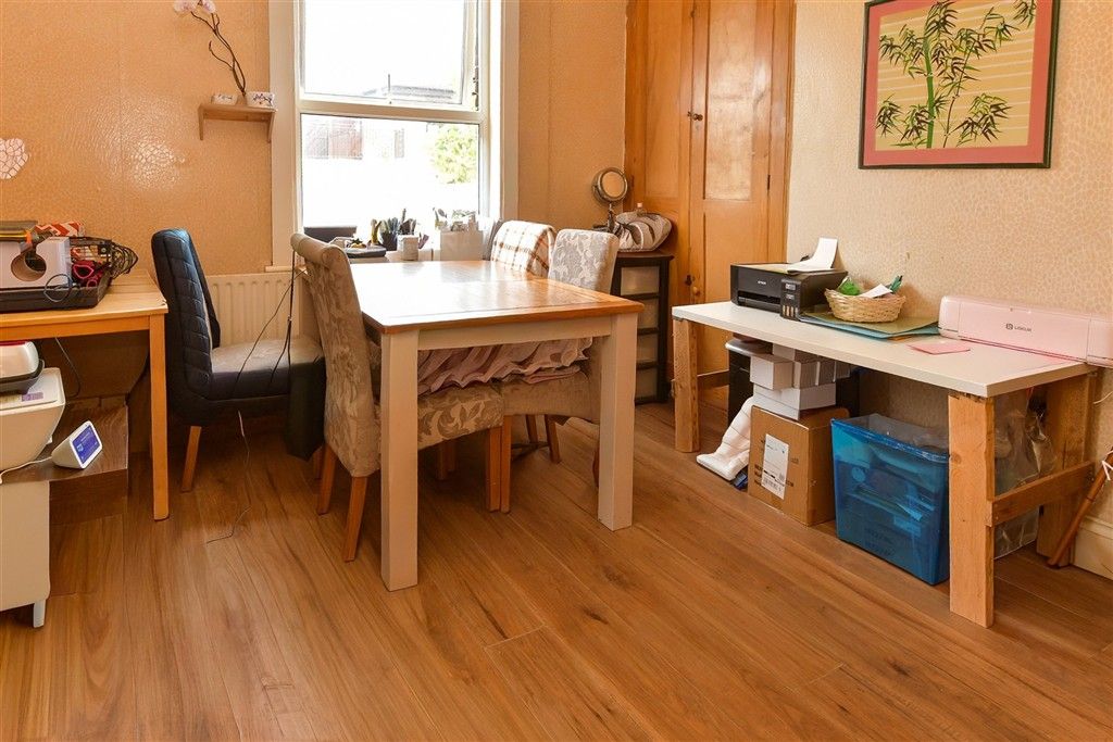 Property photo 3 of 11 Dining Room