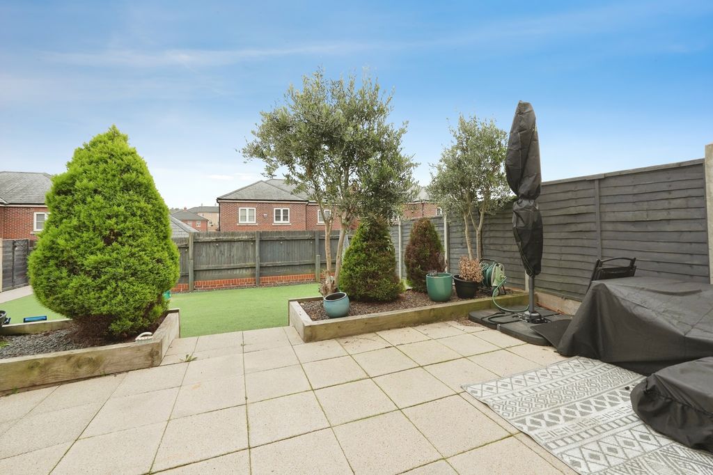 Property photo 2 of 19 Pbox-Img.Jpg