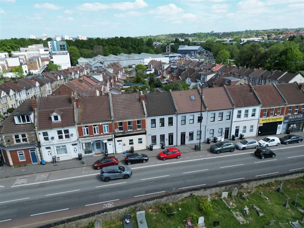 Property photo 1 of 35 Flats 1 &amp; 2, 379 Bath Road, Arnos Vale, Bristol Bs