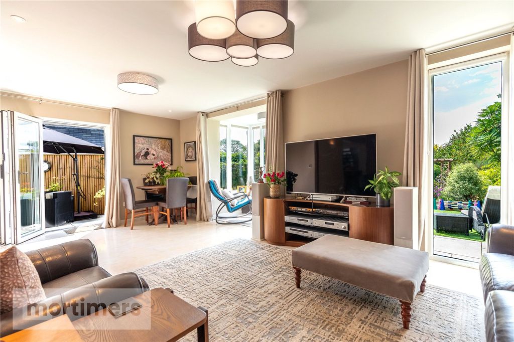 Property photo 3 of 36 Living Room