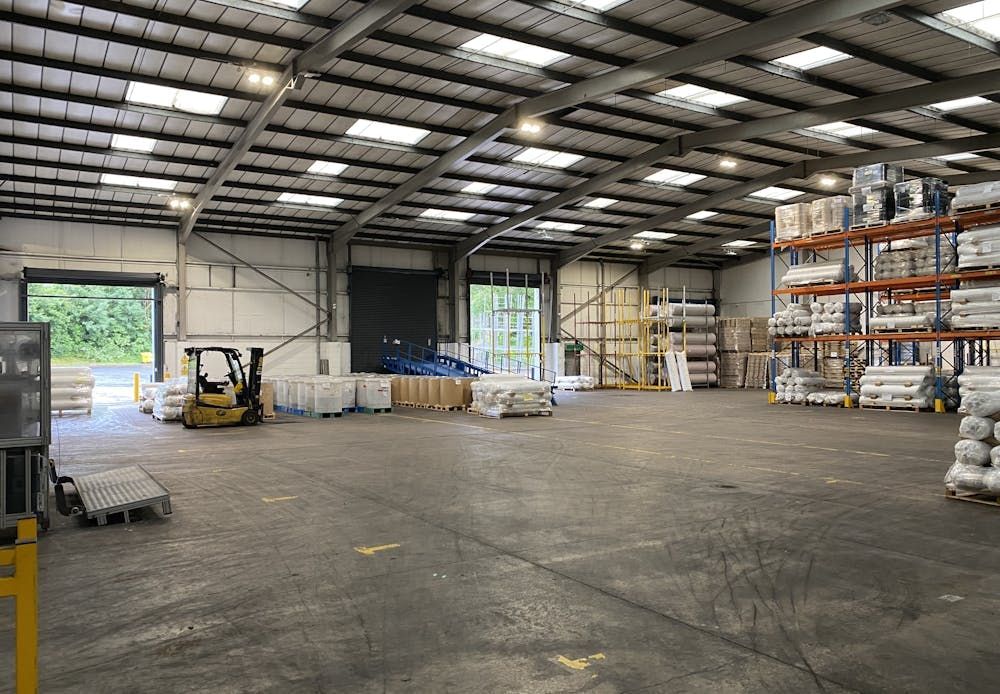 Property photo 2 of 4 Millshaw 11 Warehouse.Jpg