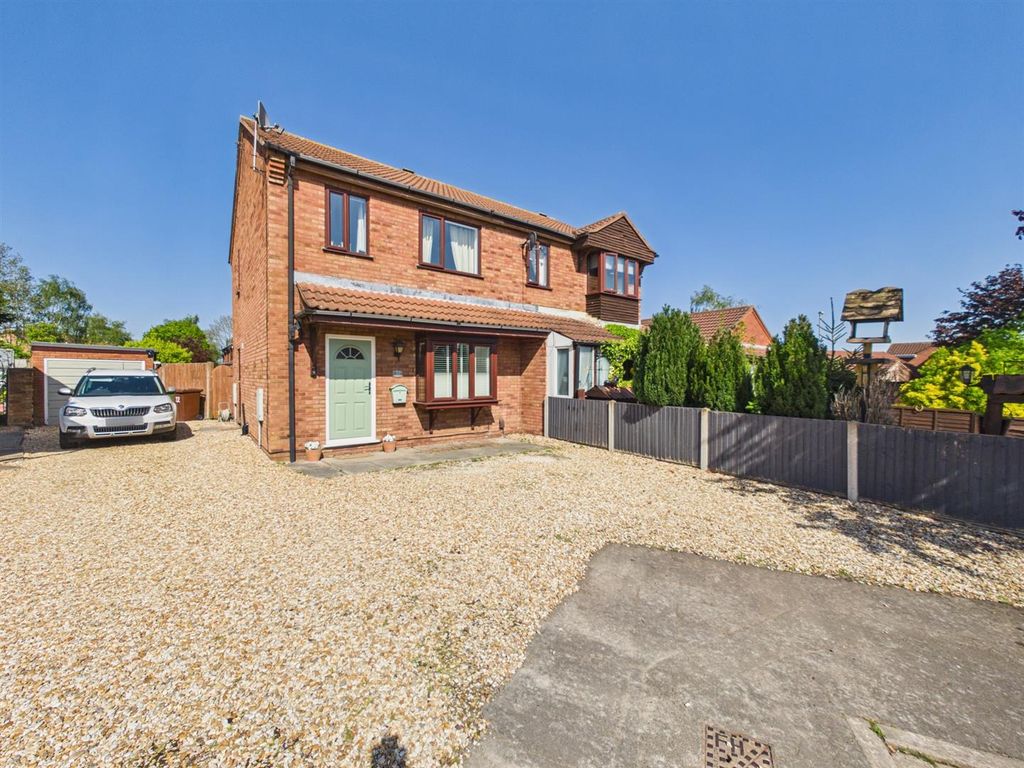 Property photo 1 of 16 Outside