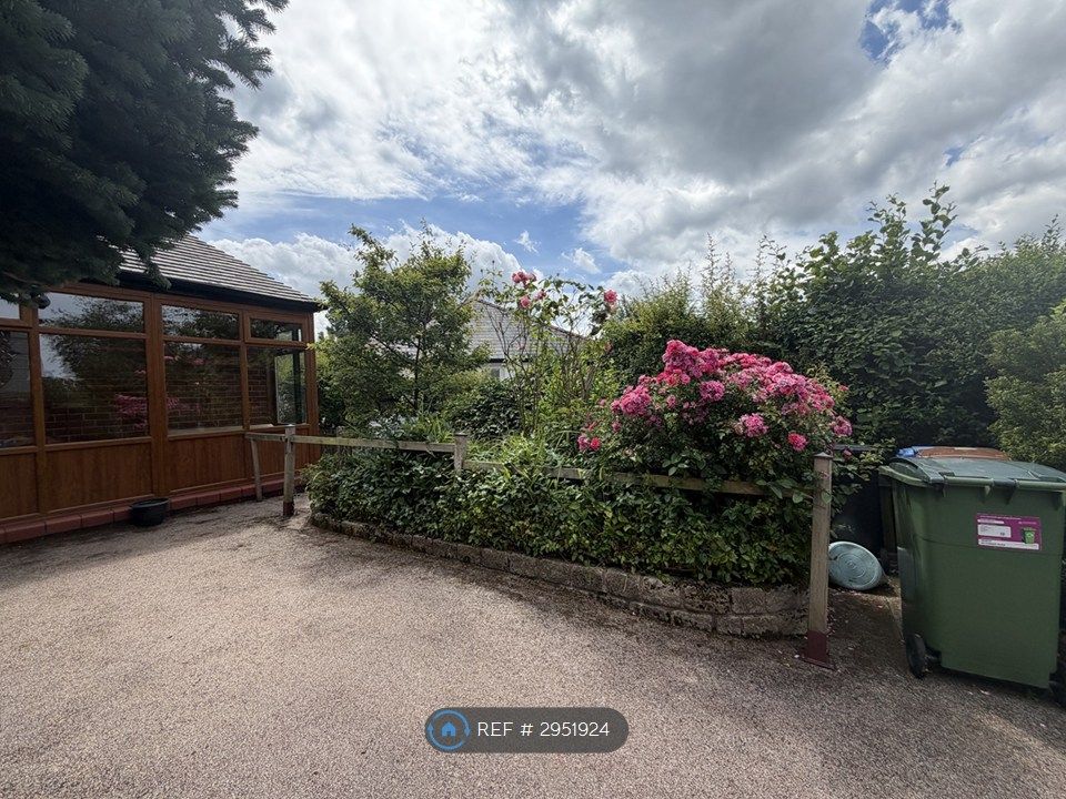 Property photo 2 of 26