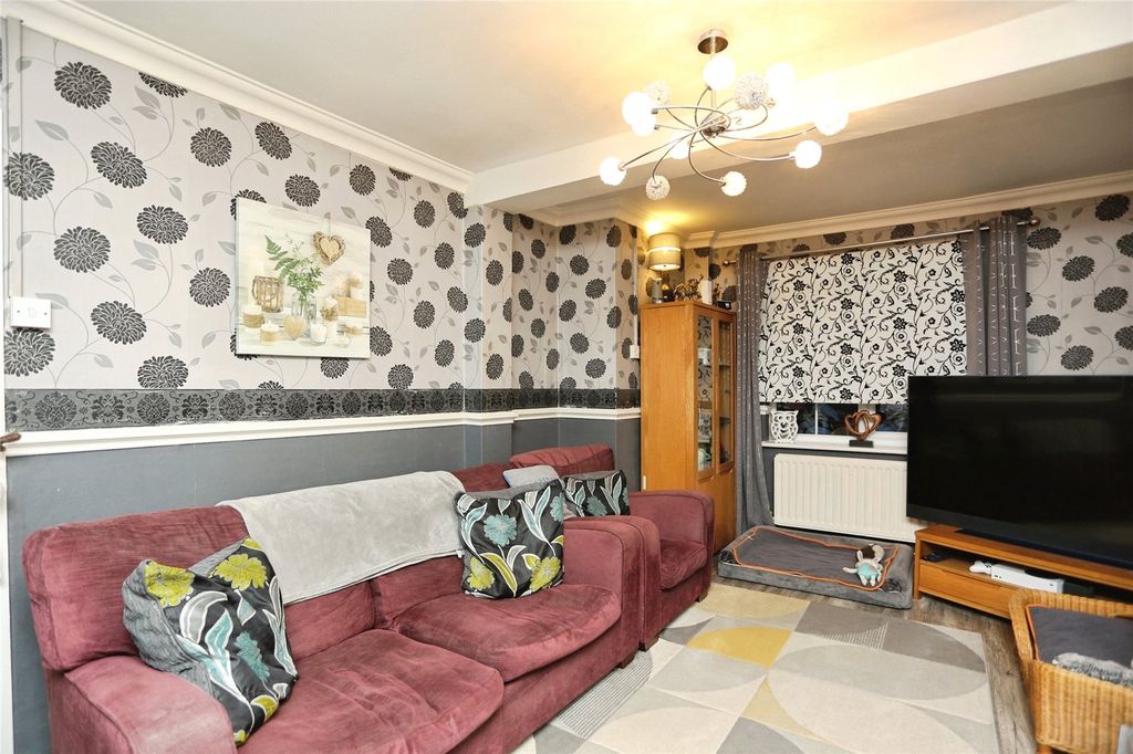 Property photo 3 of 15 Picture No. 19