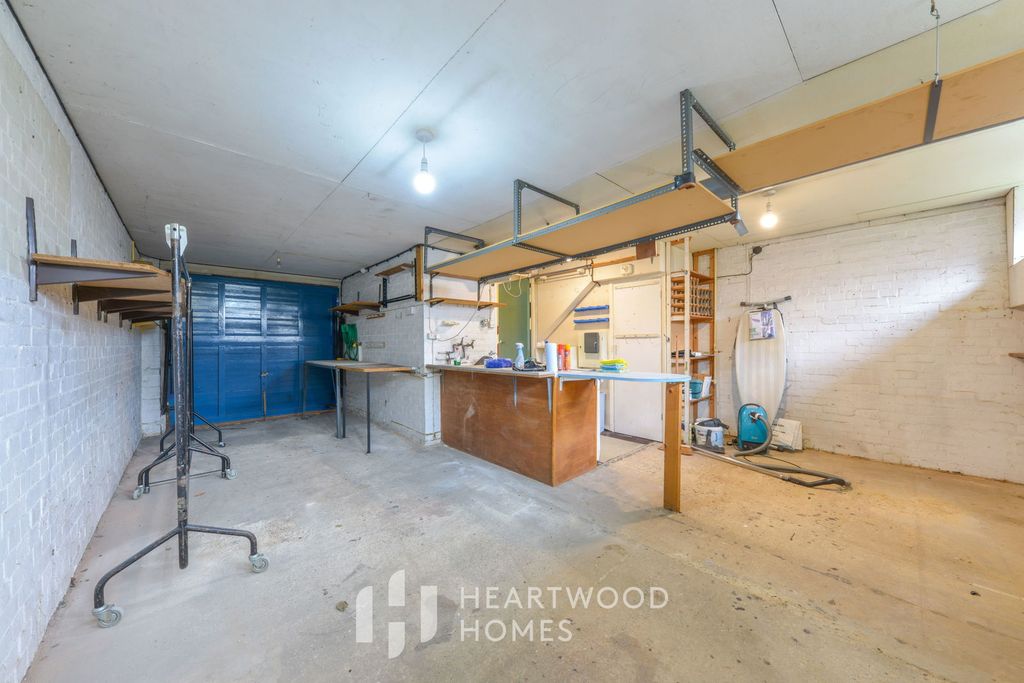 Property photo 3 of 14