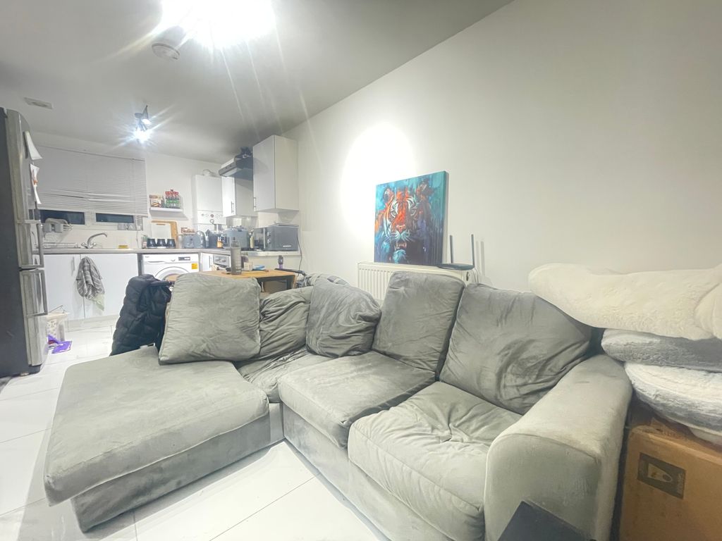 Property photo 3 of 8 Exterior