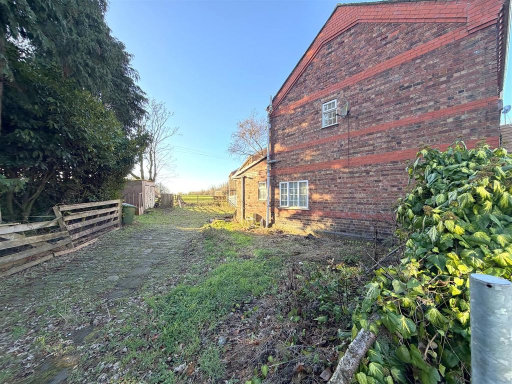 Property photo 2 of 22 R1.Jpeg