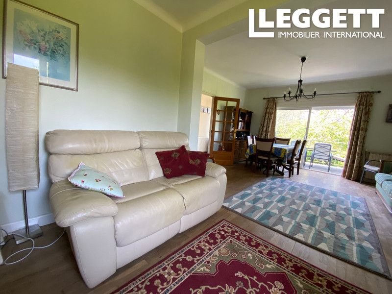 Property photo 2 of 10