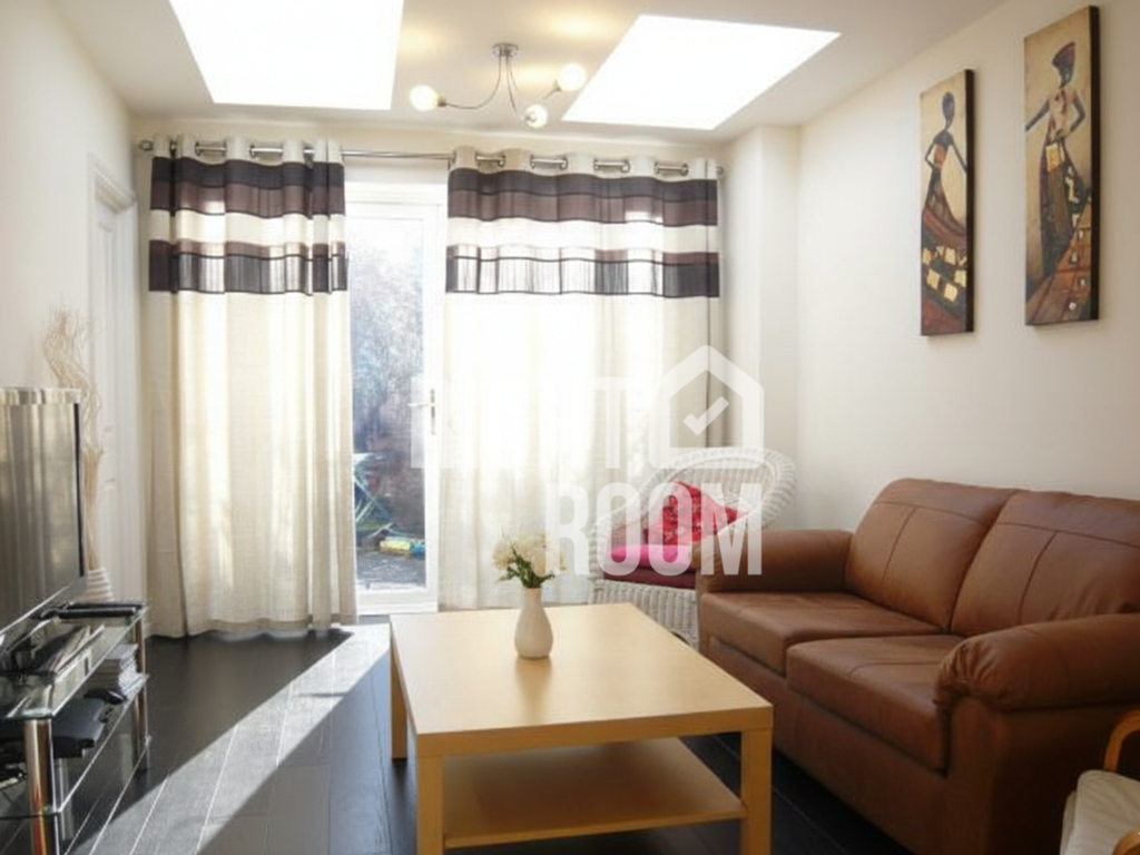 Property photo 2 of 6