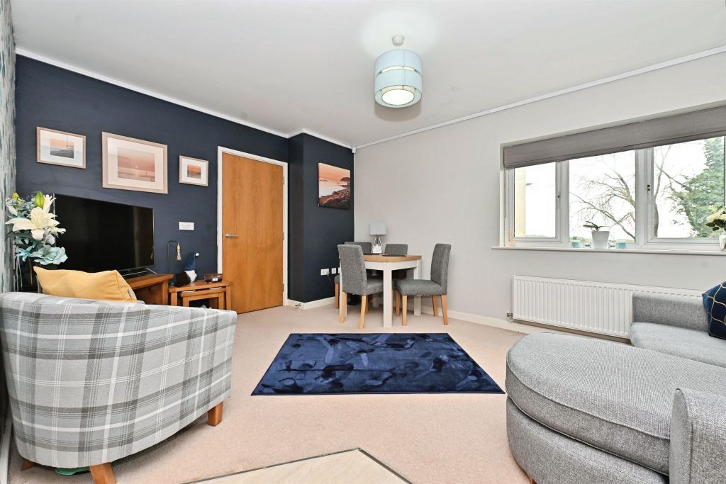 Property photo 2 of 15