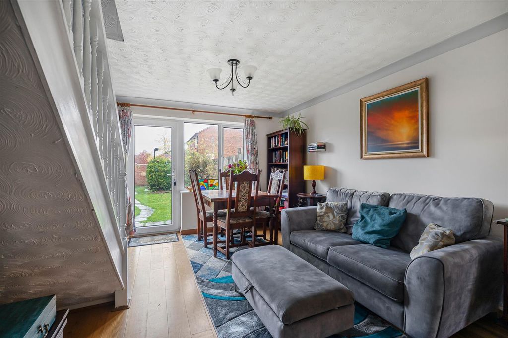 Property photo 3 of 22 14_66215.Jpg