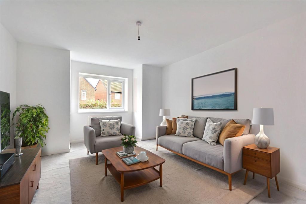 Property photo 2 of 8 Pn_Tjbamh0Eeddyqso6Z6Q.Jpg