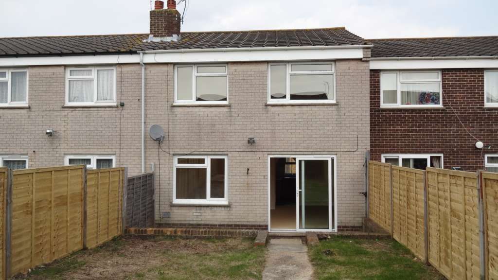 Property photo 3 of 6