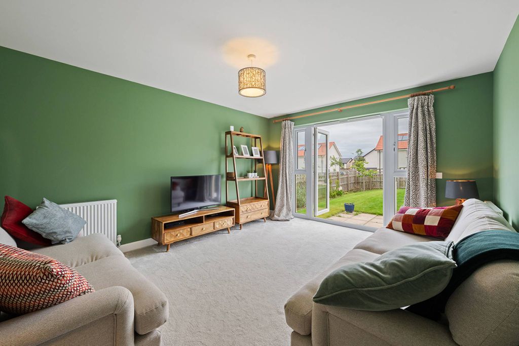 Property photo 2 of 38