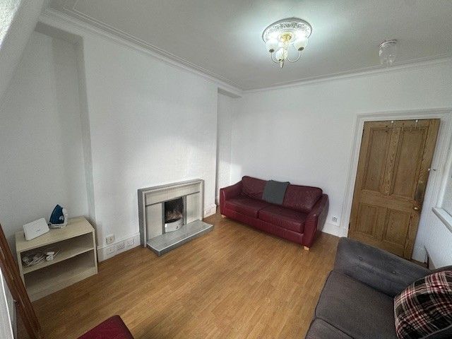 Property photo 2 of 7 Photo 2