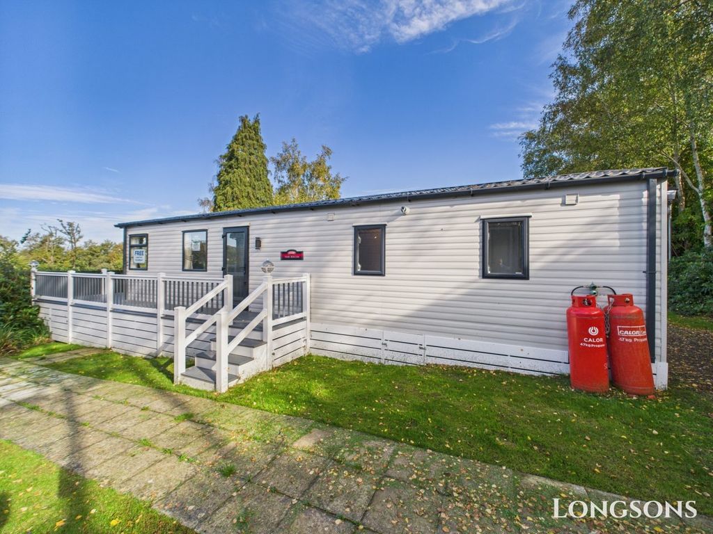 Property photo 1 of 20 Cam02173G0 Pr0279 Still053