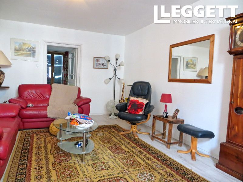 Property photo 3 of 10