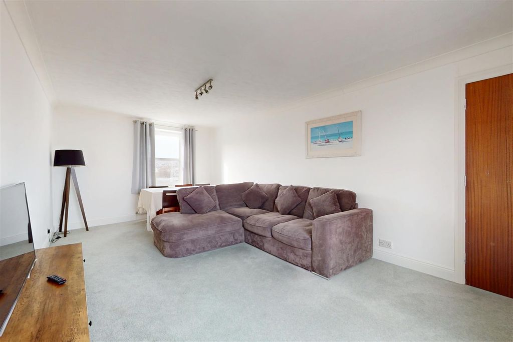 Property photo 2 of 7 01302026_153034.Jpg