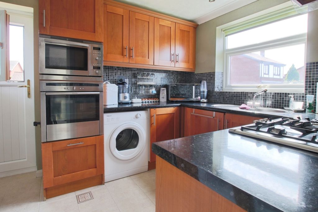 Property photo 3 of 20 3594736