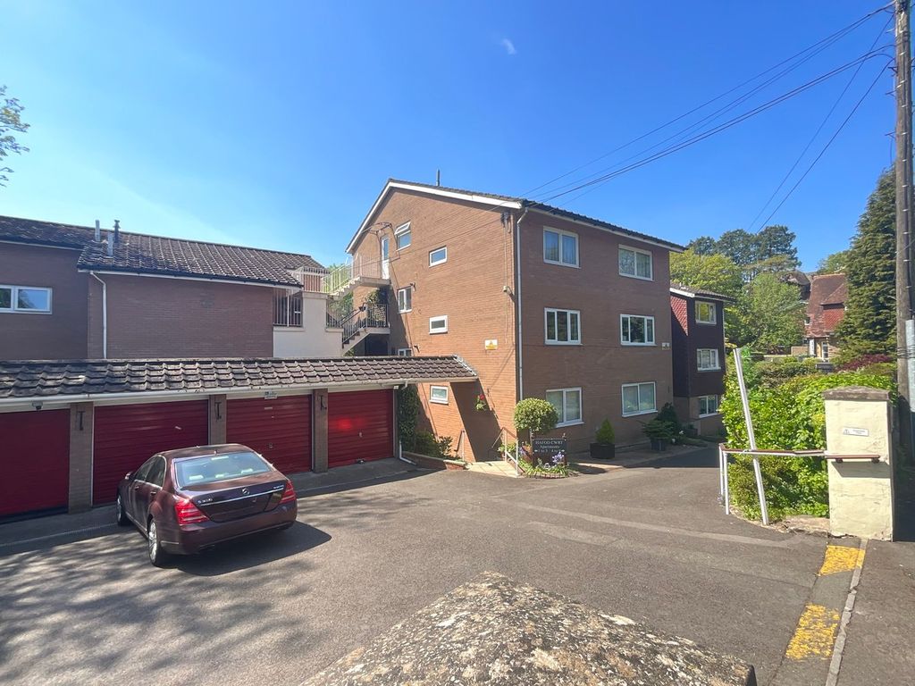 Property photo 3 of 28