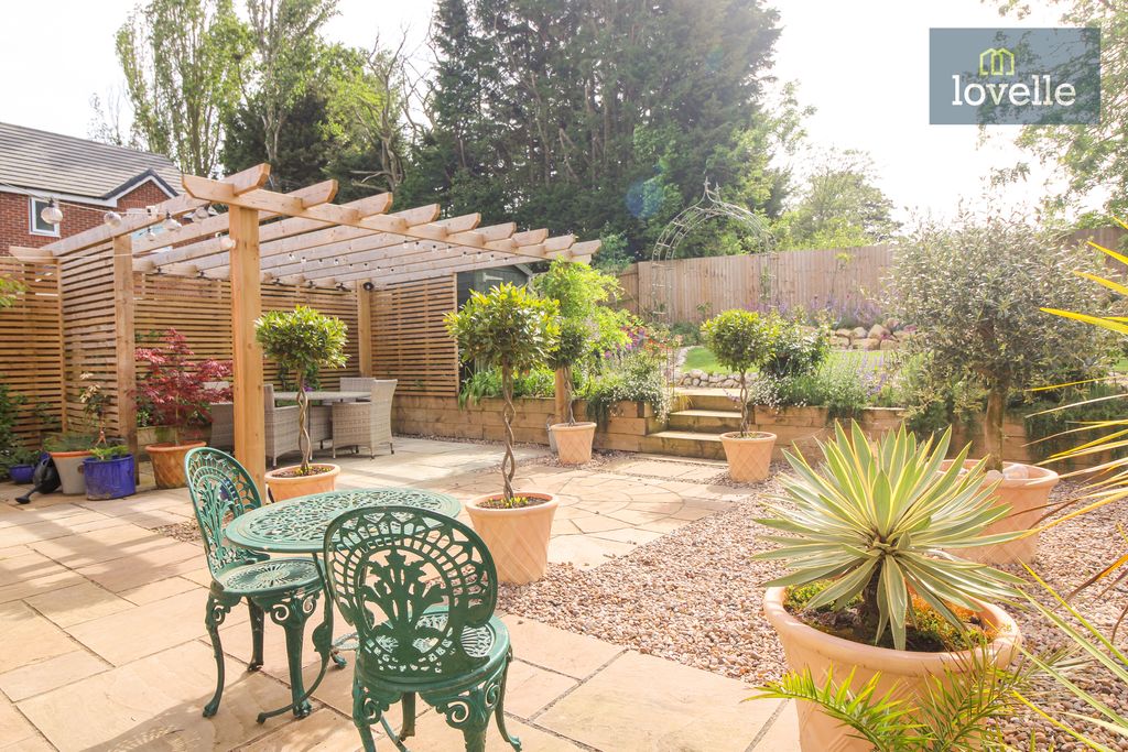 Property photo 2 of 29