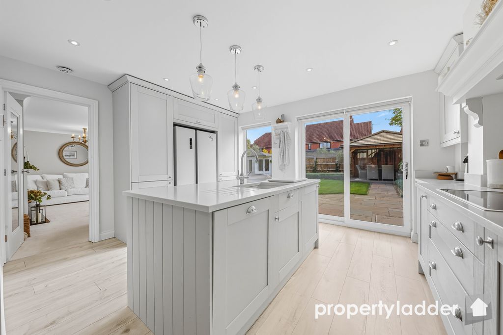 Property photo 3 of 30 Pl-31