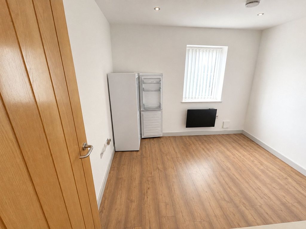 Property photo 3 of 7 Picture No. 05
